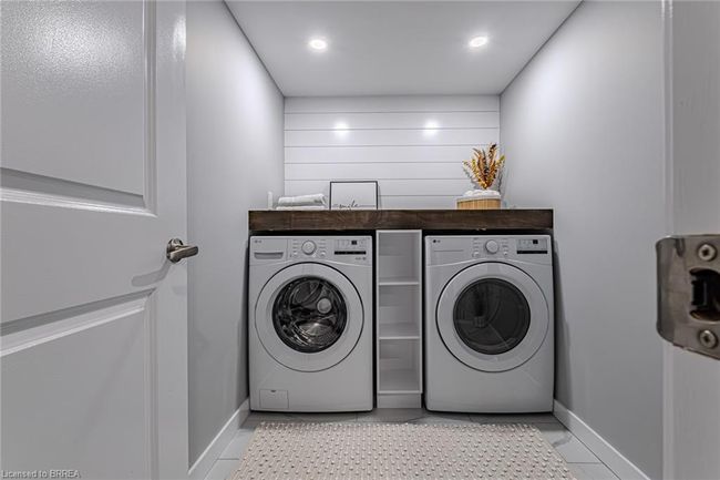 112 Wood St, House other with 5 bedrooms, 2 bathrooms and 4 parking in Brantford ON | Image 29
