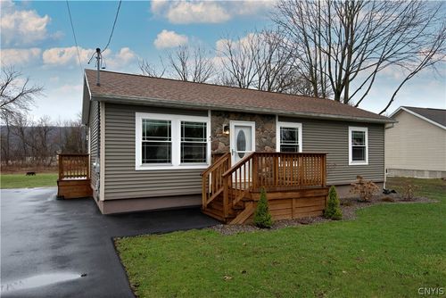 507 1st Avenue Ext, Frankfort, NY, 13340-3521 | Card Image