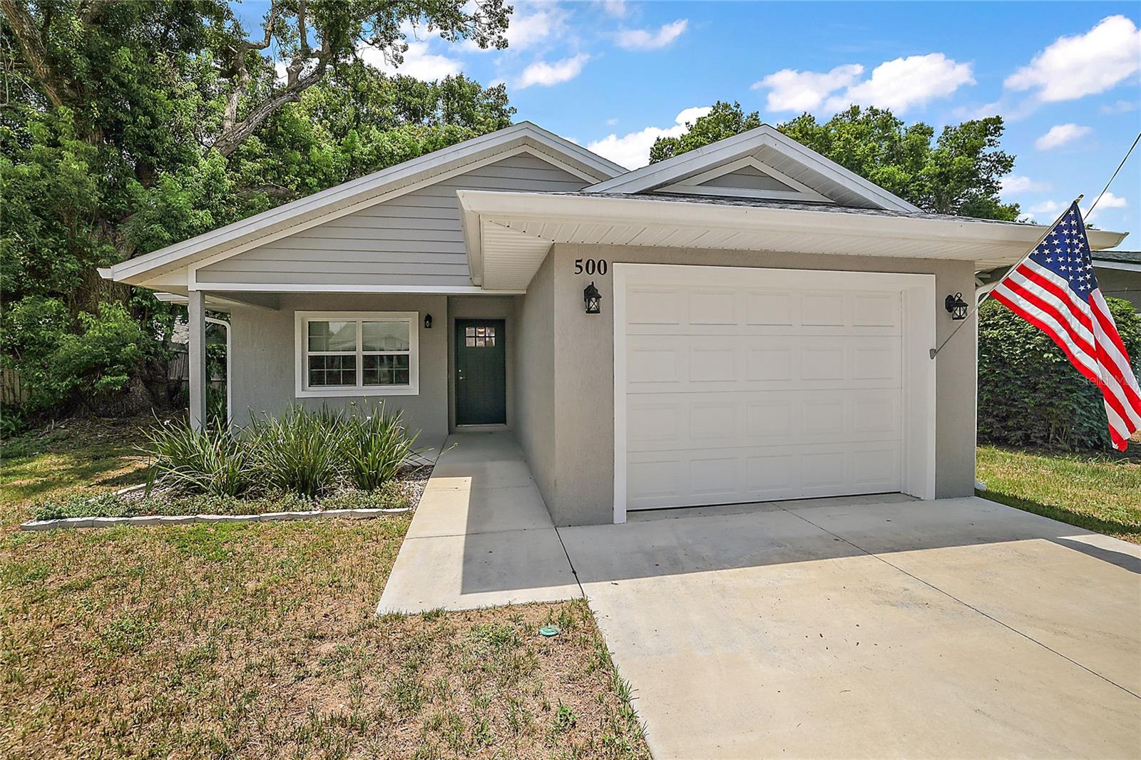 Lakeview Ave, Eustis, FL 32726