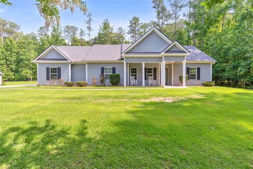 145 Emerald Hills Ln, Newnan, GA, 30263-6111 | Card Image