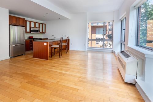 3de-3585 Greystone Ave, Bronx, NY, 10463-2267 | Card Image