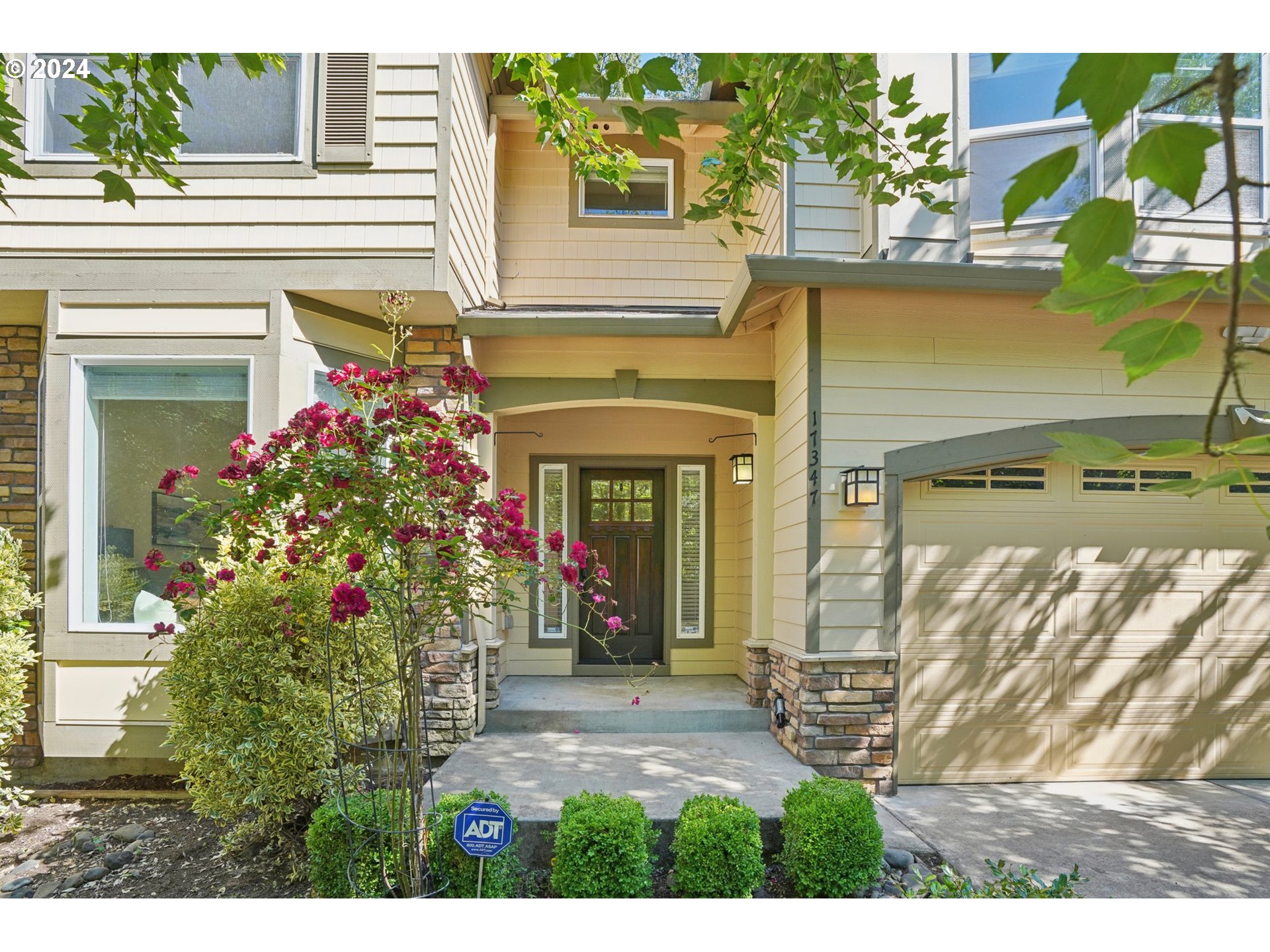 Aubin St, Sandy, OR 97055