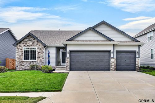 7810 S 184th Ave, Omaha, NE, 68136-6465 | Card Image
