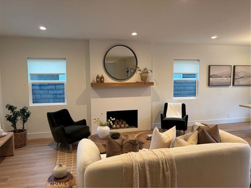 2735 Monogram Ave, Long Beach, CA, 90815-1535 | Card Image