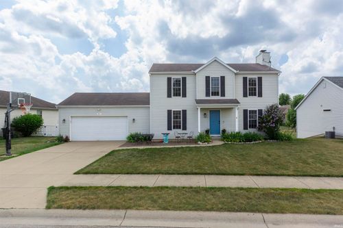 921 Woodhouse Dr, Mishawaka, IN, 46544-8217 | Card Image