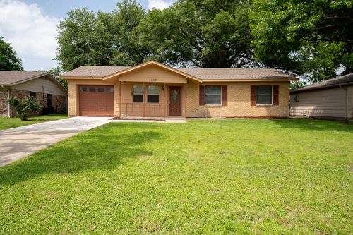 3502 Austin St, Greenville, TX, 75402-6506 | Card Image