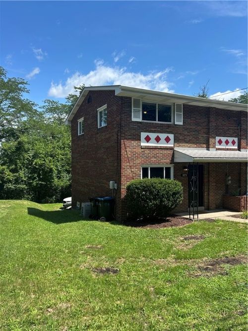 573 Cumberland Rd, Pittsburgh, PA, 15237-5413 | Card Image