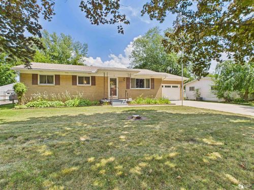 15586 Spruce St, Monroe, MI, 48161-3620 | Card Image