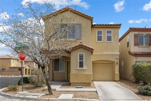 8124 Lake Geneva Ct, Las Vegas, NV, 89113-4662 | Card Image