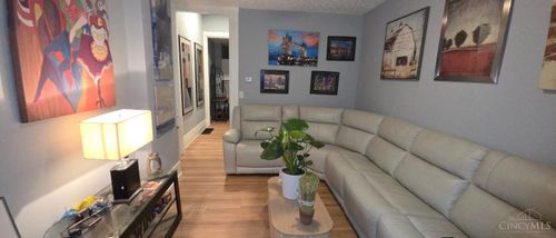 414 Dayton St, Cincinnati, OH, 45214-2321 | Card Image