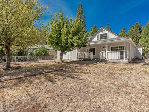 36770 Woods Ave, Burney, CA, 96013-4022 | Card Image