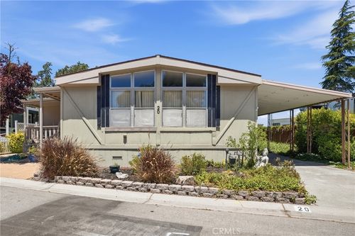20 Via Santa Barbara, Paso Robles, CA, 93446-3957 | Card Image