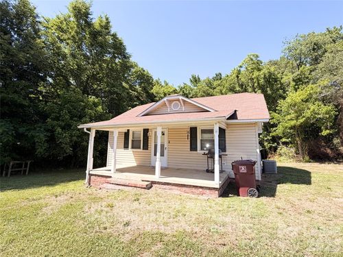2004 W C Street, Kannapolis, NC, 28081 | Card Image