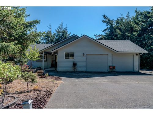 87630 Woodmere E, Florence, OR, 97439-9047 | Card Image