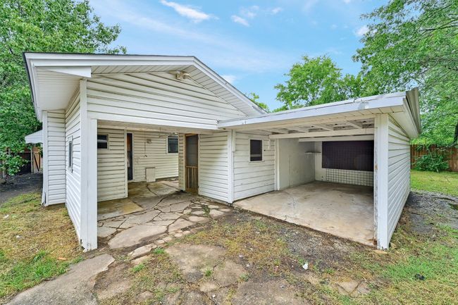 110 W Moore St, House other with 2 bedrooms, 2 bathrooms and null parking in Sherman TX | Image 21