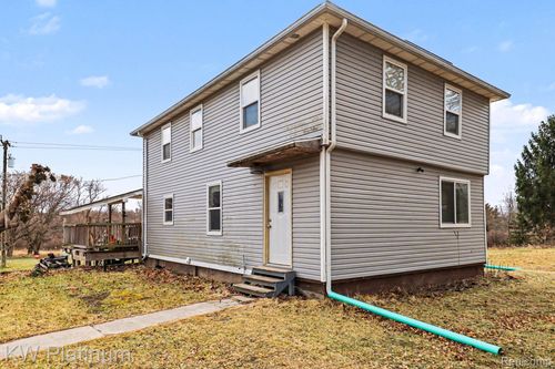 5160 Laur Rd, North Branch, MI, 48461-9602 | Card Image