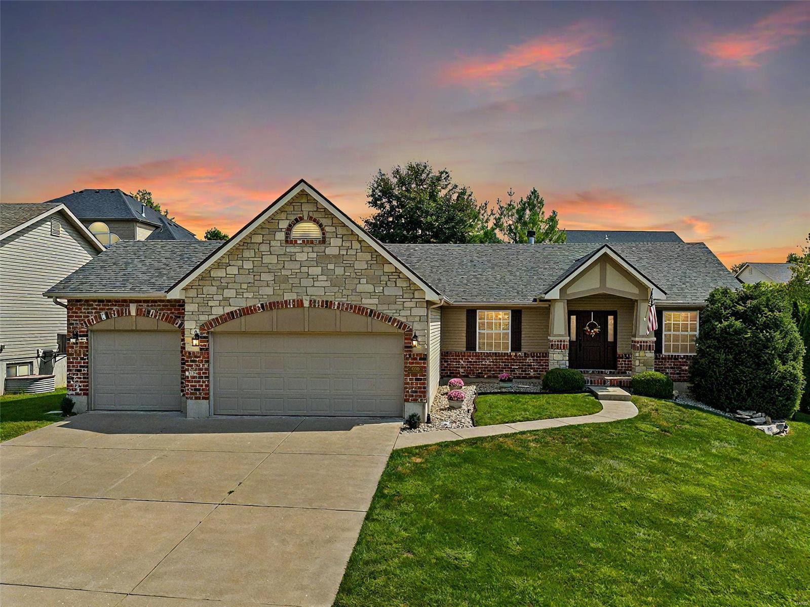Broken Rock Dr, Wentzville, MO 63385