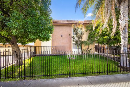 5-9051 Cedros Ave, Panorama City, CA, 91402-5801 | Card Image