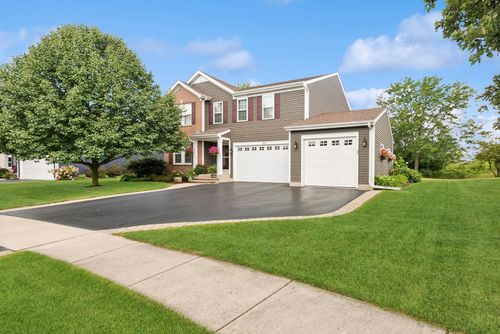 411 Hubbard Ln, Lake Villa, IL, 60046-5744 | Card Image