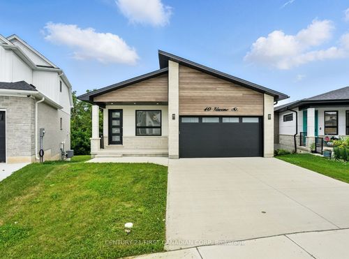 40 Greene St, Huron, ON, N0M1S2 | Card Image