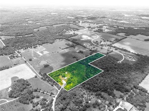 10310 S Brown Rd, Oak Grove, MO, 64075-8905 | Card Image