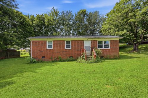 7 Thurman Dr, Celina, TN, 38551-1004 | Card Image