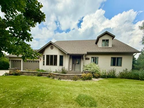 12959 Ironwood Dr, ABERDEEN, SD, 57401-8106 | Card Image