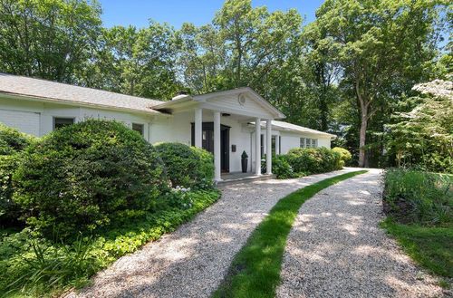 2 Soundview Dr, Port Jefferson, NY, 11777-1115 | Card Image