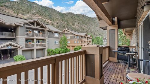 1507-495 River View Dr, New Castle, CO, 81647-8479 | Card Image