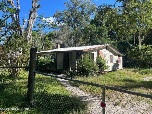 8322 Mc Glothlin St, Jacksonville, FL, 32210-6526 | Card Image