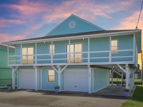 106 Driftwood Rd, Freeport, TX, 77541-9677 | Card Image