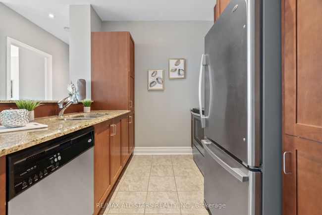 314 - 44 Bond St W, Condo with 2 bedrooms, 2 bathrooms and null parking in Oshawa ON | Image 6