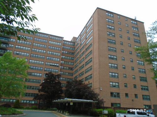 9l-31 Woodland St, Hartford, CT, 06105-4306 | Card Image