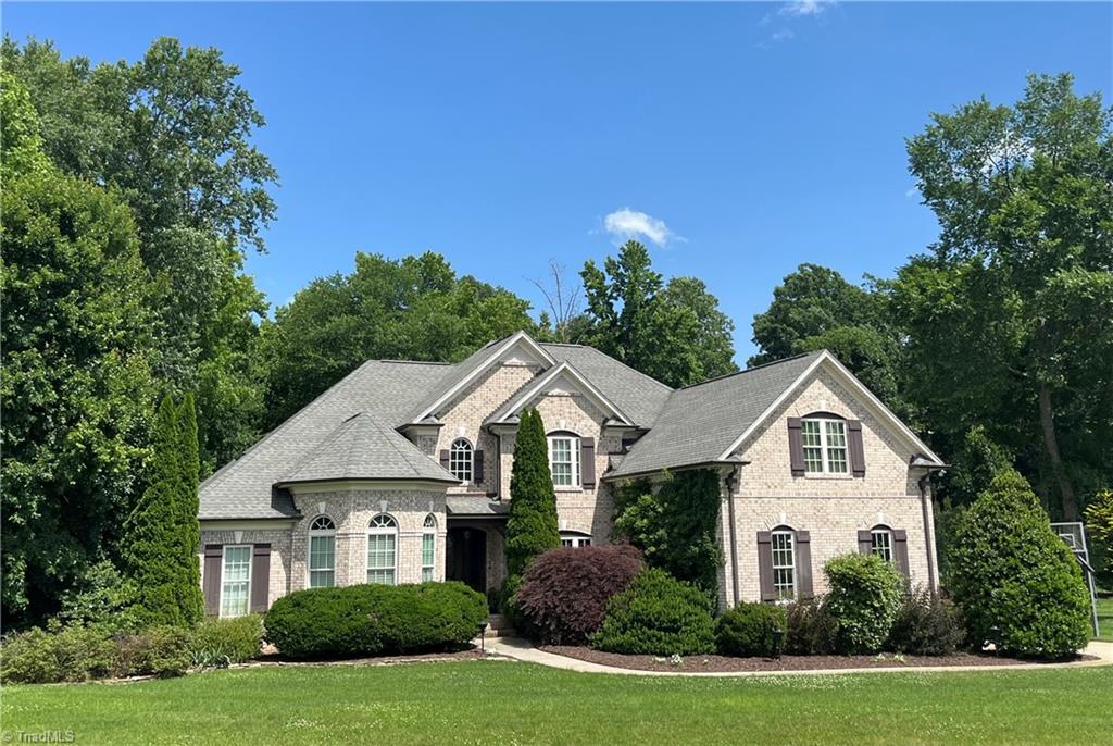 Haw Meadows Dr, Kernersville, NC 27284