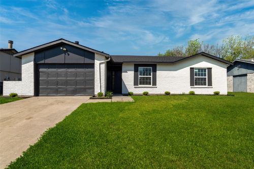 1704 Novel Cir, Garland, TX, 75040-8228 | Card Image