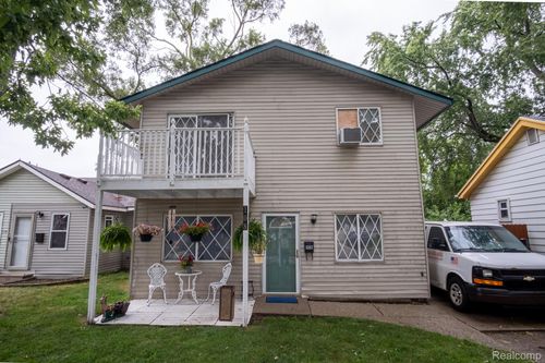 108 W Morehouse Ave, Hazel Park, MI, 48030-3405 | Card Image