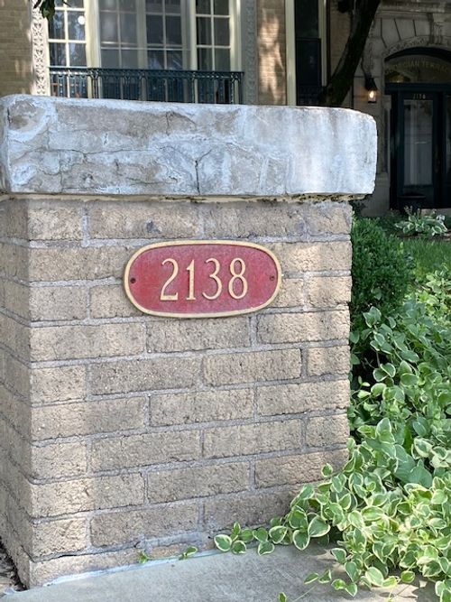 l-2138 Madison Road, Cincinnati, OH, 45208 | Card Image