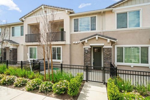 unit-4-16650 Wyndham Ln, Fontana, CA, 92336-6146 | Card Image