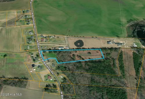 1079 W Blackman Rd, Dunn, NC, 28334-6743 | Card Image