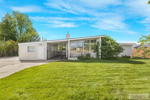 370 N State St, Shelley, ID, 83274-1141 | Card Image