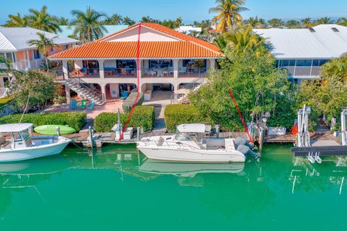 590 9th St, Key Colony Beach, FL, 33051 | Card Image