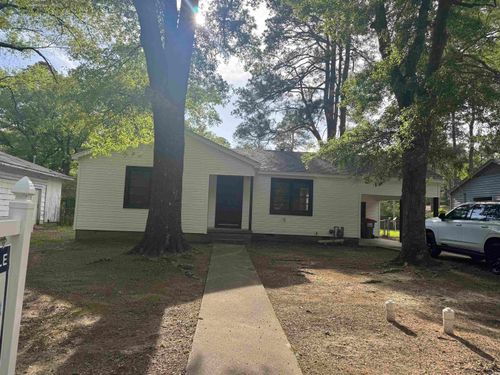 2818 Edgewood Dr, Pine Bluff, AR, 71603-4748 | Card Image