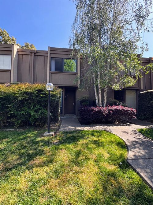 unit-5-2224 Woodside Ln, Sacramento, CA, 95825-7486 | Card Image