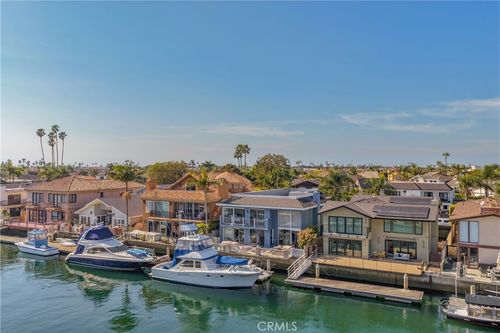 16802 Baruna Ln, Huntington Beach, CA, 92649-3020 | Card Image