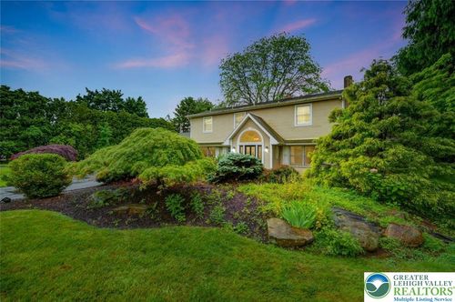 938 Meadow Cir, BETHLEHEM, PA, 18017-1913 | Card Image