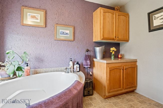 3018 Mack Smith Ln, House other with 3 bedrooms, 2 bathrooms and null parking in Stevensville MT | Image 18