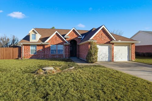 1018 Karen St, Aubrey, TX, 76227-6222 | Card Image