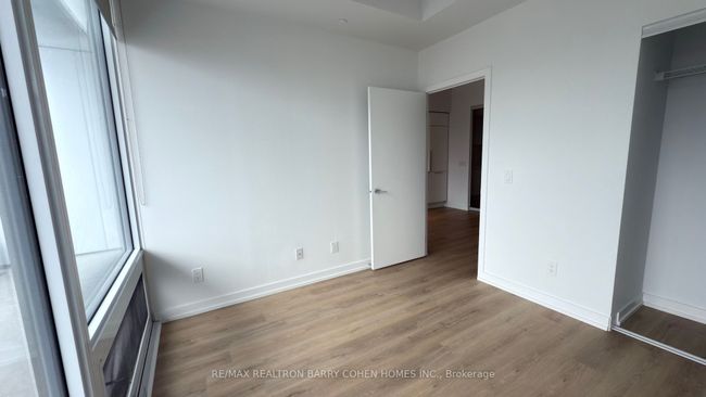 2517 - 85 Wood St, Condo with 2 bedrooms, 1 bathrooms and null parking in Toronto ON | Image 6
