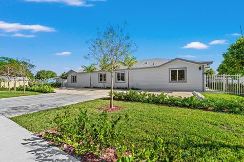 231-233 Nw 3rd Ave, Florida City, FL, 33034-3317 | Card Image