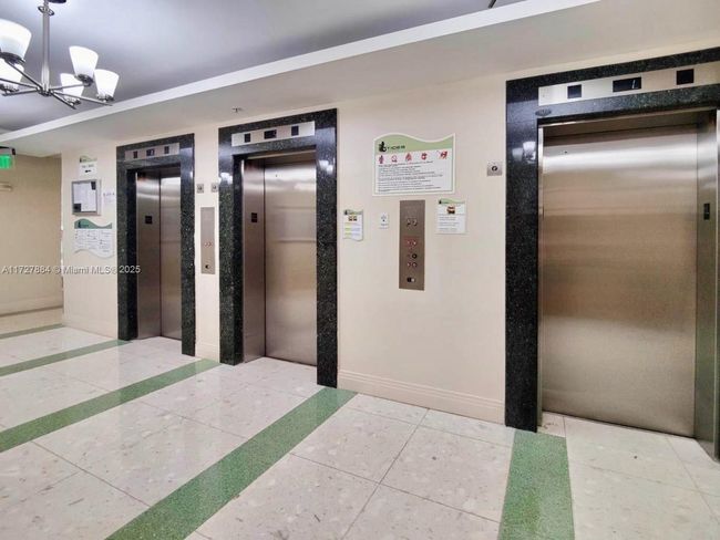 APT-2W - 3801 S Ocean Dr, Condo with 2 bedrooms, 2 bathrooms and null parking in Hollywood FL | Image 17